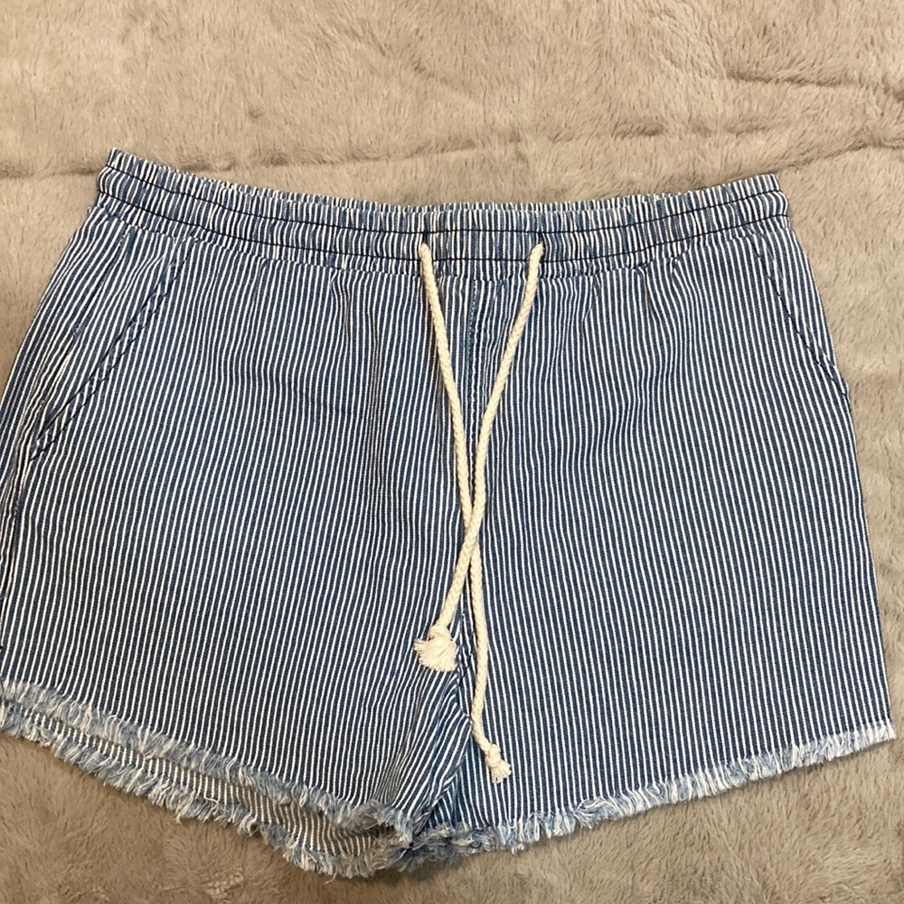 Women’s Wild Fable (medium) Striped Shorts